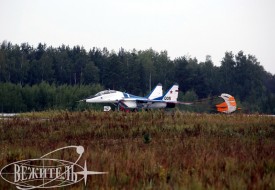 Эскадрилья американских пилотов выступила на личном авиашоу | Полеты на истребителе МиГ-29 в стратосферу