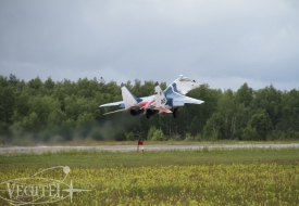 Полет на МиГ-29: «самый лучший подарок» | Полеты на истребителе МиГ-29 в стратосферу
